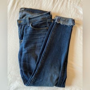 Hudson jeans frayed hem size 29